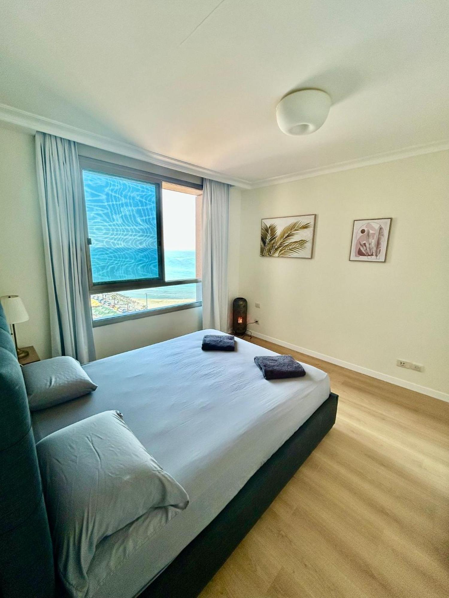Haifa Almog Tower- "Blue Reef" Suite On The Sea Eksteriør billede